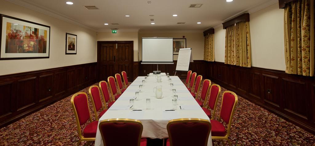 Corr'S Corner Hotel Newtownabbey Esterno foto