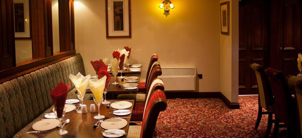 Corr'S Corner Hotel Newtownabbey Esterno foto