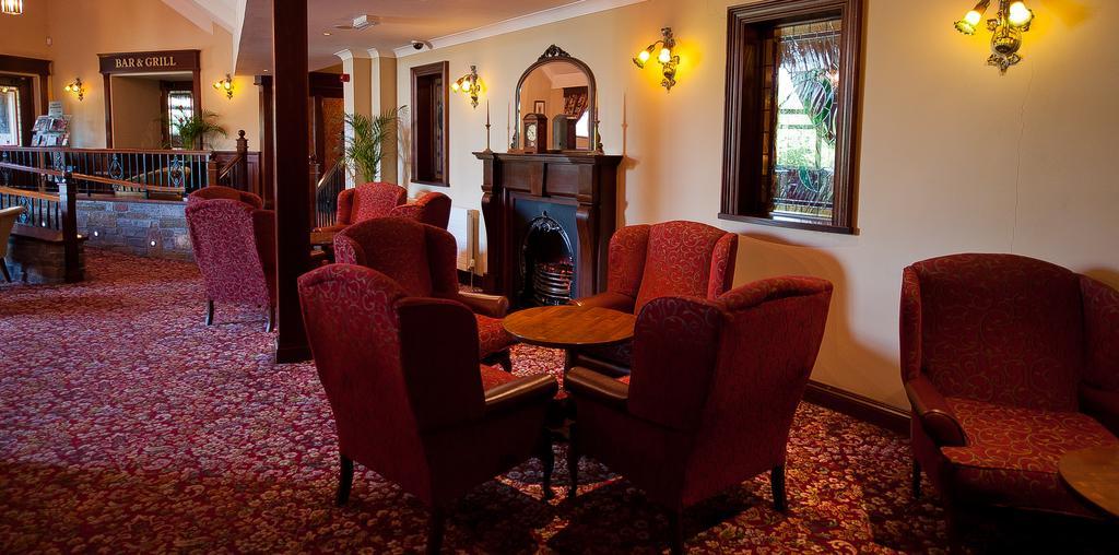 Corr'S Corner Hotel Newtownabbey Esterno foto