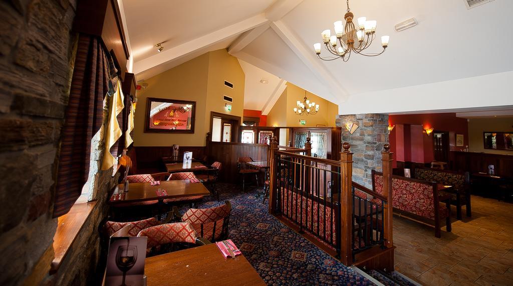 Corr'S Corner Hotel Newtownabbey Esterno foto