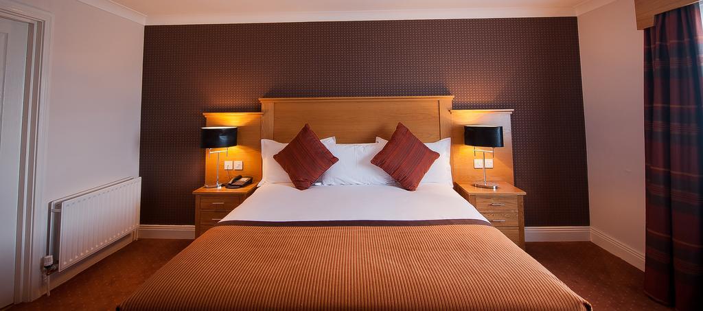 Corr'S Corner Hotel Newtownabbey Esterno foto